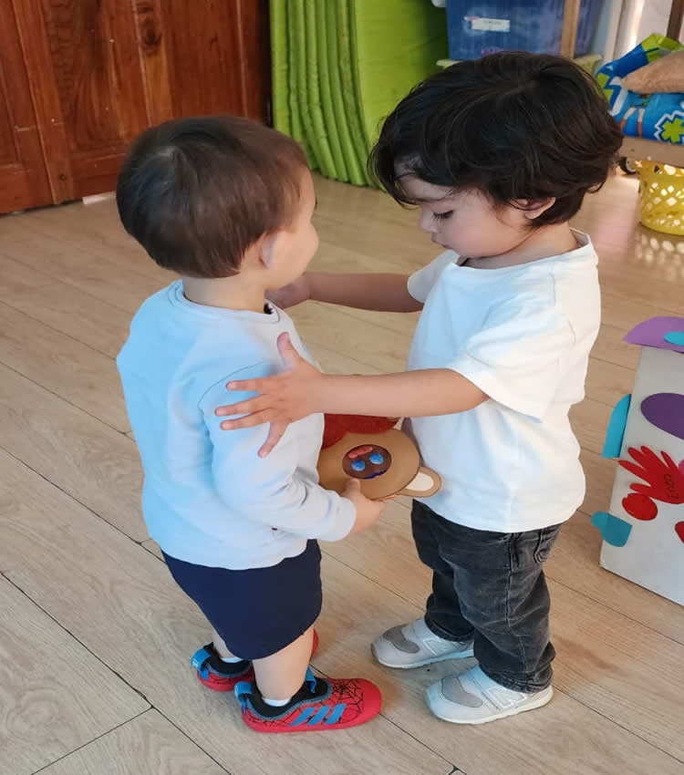 Guía para fomentar la socialización y la empatía en niños pequeños