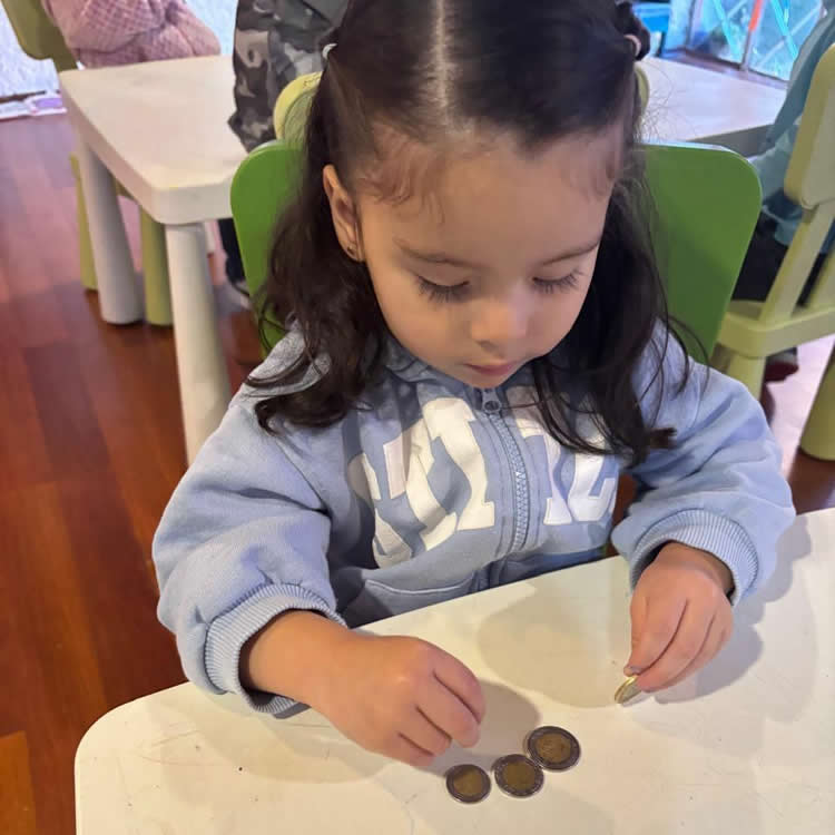 Tareas en casa que preparan a tu hijo para el Preescolar